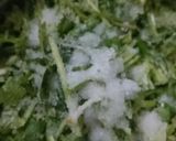 A picture of step 2 of Green chutney.