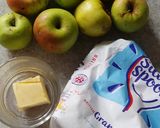 A picture of step 1 of Apple crumble cheesecake cups.