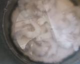 A picture of step 1 of Peri Peri Prawns (shrimp).