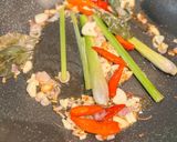 Foto langkah ke 2 dari resep Nasi Liwet Teri Simple Rice Cooker.