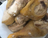 Foto del paso 1 de la receta: 296. Pollo al vino blanco con acelgas y ciruelas pasas (principal carne)