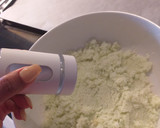 Foto del paso 2 de la receta: Masa de coliflor para pizza-keto