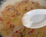 Foto langkah ke 4 dari resep Spaghetti Kuah Susu Pedas.