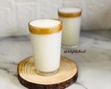 A picture of step 2 of Vanilla milkshake.