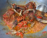 Foto langkah ke 4 dari resep Tongkol Sambal Bawang.