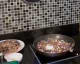 รูปขั้นตอนการทำที่ 5 ของ บีฟสโตรกานอฟ (Beef Stroganoff)