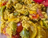 Tofu rántotta/lecsó cukkinivel vegán tojás nélküli szénhidrátszegény recept fázis 4 fotója