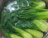 Foto langkah ke 1 dari resep Pakcoy Cah Bawang Putih.