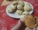 Foto del paso 5 de la receta: Galletas con chip de chocolate sin manteca esponjosa 🍪🦋👏