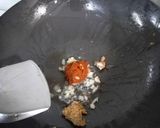 รูปขั้นตอนการทำที่ 4 ของ หมูผัดเผ็ดสะตอสด