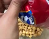 A picture of step 1 of Kurkuray ki chatpati chaat.