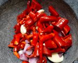 Foto langkah ke 1 dari resep Ikan Asin Asam Manis Pedas.