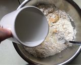 Foto del paso 3 de la receta: PANCITOS RELLENOS DE JAMÓN Y QUESO EN LA SARTÉN 🥖🧀🥓🍳
