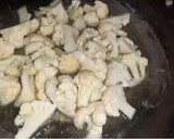 A picture of step 2 of Masala Aloo Gobhi.