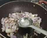 A picture of step 3 of Paneer Gravy.