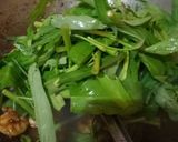 Foto langkah ke 5 dari resep Kangkung balacan udang.