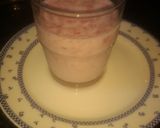 Foto del paso 3 de la receta: Licuado a mano de frutilla