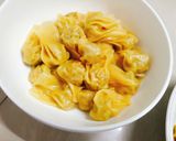 Hình bước làm 4 của món Sủi cảo cho bé