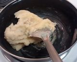 A picture of step 4 of Sooji Halwa.
