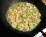 Garnélarák avokádós papayás rizssalátával recept fázis 3 fotója