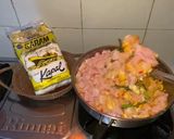 Foto langkah ke 3 dari resep Oseng Ayam Bumbu Pepes.