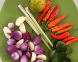 Foto langkah ke 1 dari resep SAMBAL MATAH by irre_desirre.