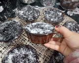 صورة لخطوة 1 من وصفة كيك روعة في فيرين فرديين مع صوص شوكولاته 🍫 هايل