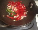 Foto langkah ke 1 dari resep Sambel goreng tuna (instant).