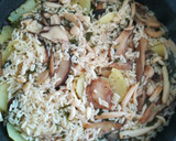 Foto del paso 3 de la receta: Setas al plato, con patata y arroz