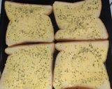 Foto langkah ke 6 dari resep Roti Garlic.