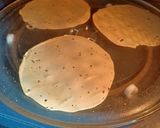 A picture of step 2 of Masala Papad Tacos.