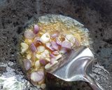 Foto langkah ke 2 dari resep Telur Ceplok Saus Mentega.