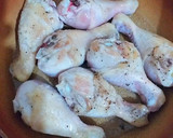 Foto del paso 3 de la receta: Muslos de pollo en salsa de limón, ajos y perejil