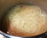 Foto del paso 2 de la receta: Espaguetis con tomate al crocante de bacon