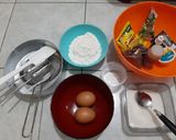 Foto langkah ke 1 dari resep Bolu Marmer Tiramisu.