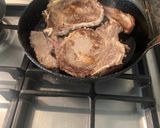 Foto del paso 1 de la receta: Costeletas de Vaca con Palta, Huevo Duro y Tomate
