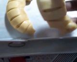 Foto langkah ke 6 dari resep Donat Panggang Empuk isi Ragout.