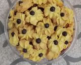 Foto langkah ke 4 dari resep Cookies Mawar Chocochip.