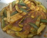 A picture of step 4 of Spicy Parwal Potatoes.