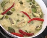 รูปขั้นตอนการทำที่ 4 ของ โรตีแกงเขียวหวานไก่ ไส้ไข่เค็ม 🥥🥚🍗