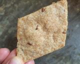 Foto del paso 5 de la receta: Palitos, crackers, tiritas de harina integral y semillas