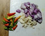 Foto langkah ke 1 dari resep Ikan kembung tim asam.