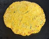 A picture of step 5 of Soft Makai Rotla Loaded With Veggies (Serve With Green Garlic Chutney & jaggery).