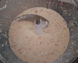Foto langkah ke 2 dari resep Puding Karamel Roti Kukus.