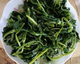 Hình bước làm 2 của món Rau muống luộc
