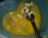 Foto langkah ke 1 dari resep Omelete keju (bahan seadanya dan simpel).