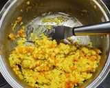 Foto del paso 4 de la receta: Arroz amarillo con rulos de jamón y queso