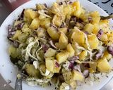 Une image de l'étape 11 de Salade de pommes de terre, chou blanc, oignon rouge et feta.
