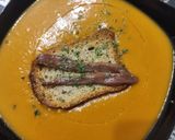 Foto del paso 7 de la receta: Crema de verduras y manzana con Yakiniku y Tosta con Anchoas