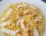 Foto del paso 5 de la receta: Tortilla de perico relleno con pollo desmechado y queso